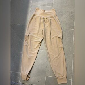 Old navy high rise jogger go-dry